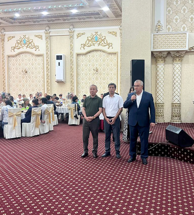 День независимости в коллективах АГМК