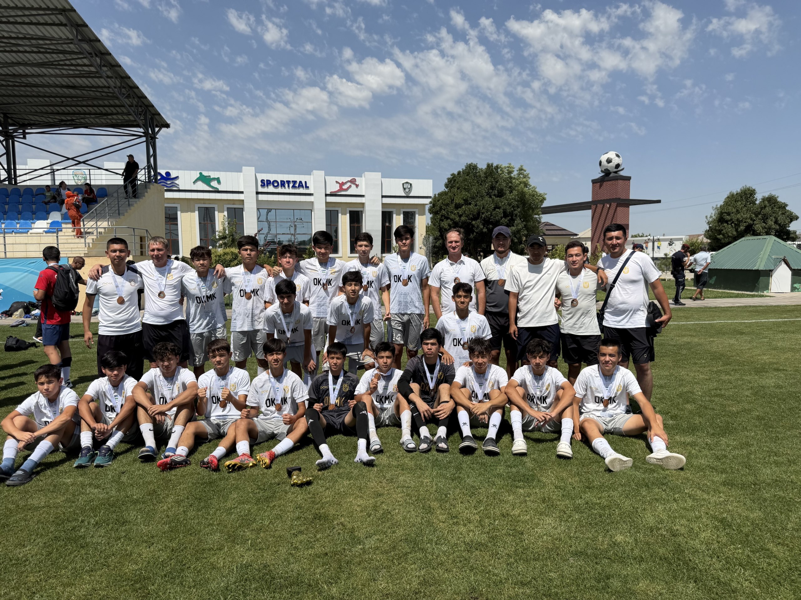 Команда ФА АГМК U-15 стала призёром чемпионата Узбекистана