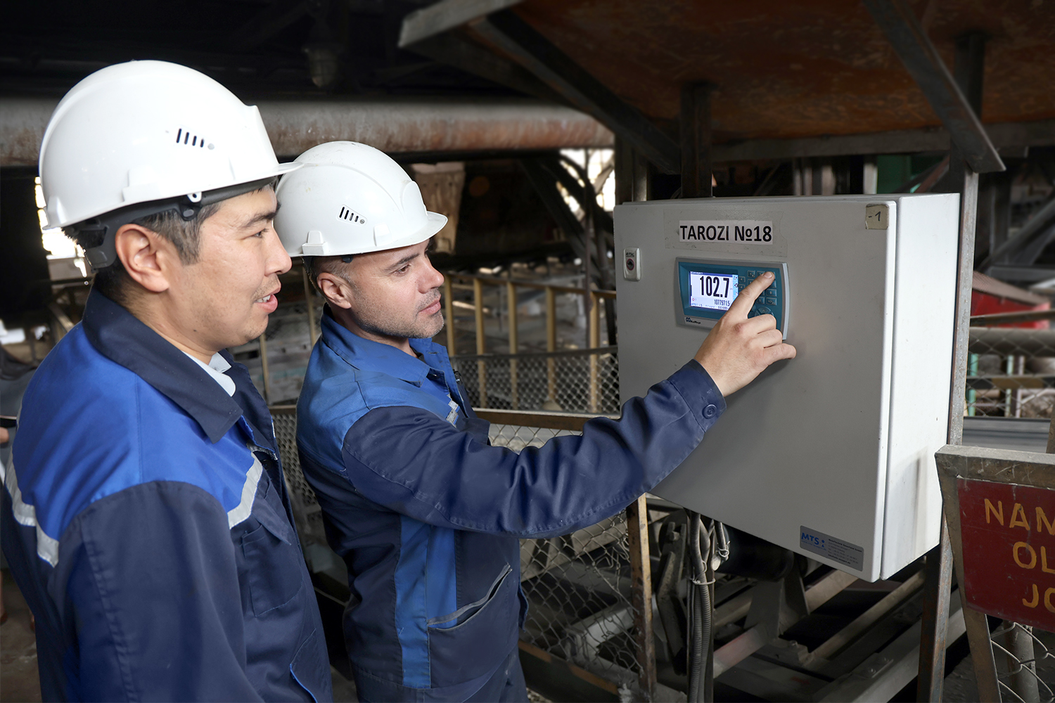 The new electronic conveyor scales at the factory ensure high efficiency