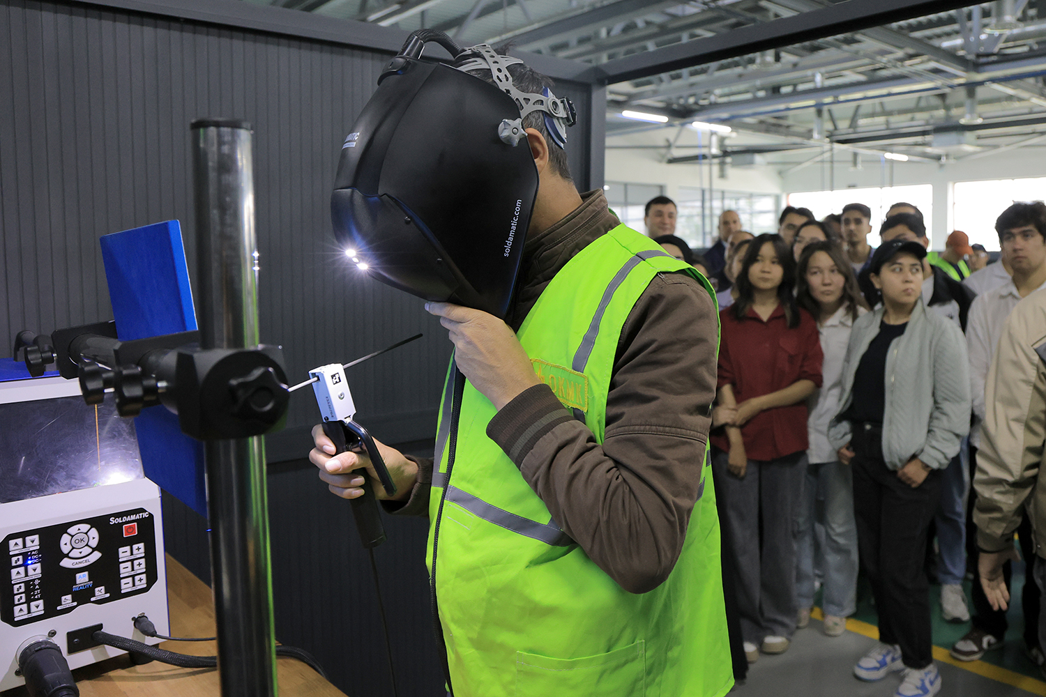 XXX pornografik fotosuratlar